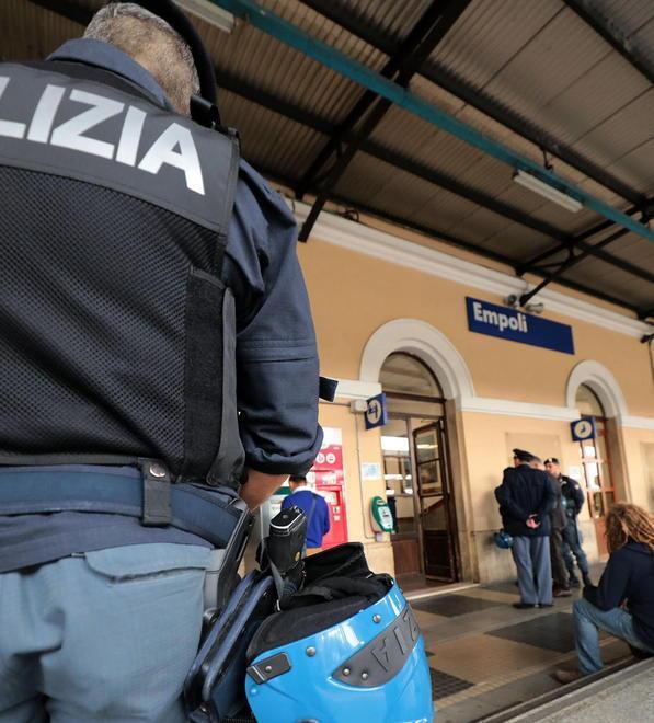 Bus scortati dalla polizia per gli spezzini 