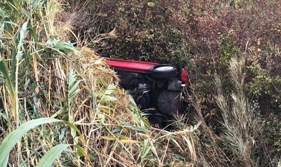 Finisce fuoristrada, ferita una donna 