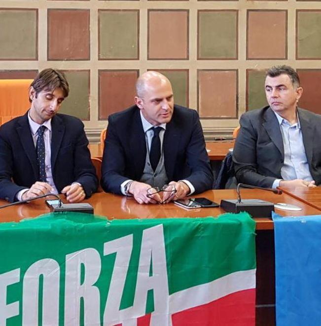 Per il centrodestra prove di unità ma senza primarie
