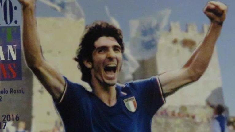Carrara, Paolo Rossi visita la Cooperativa Scultori