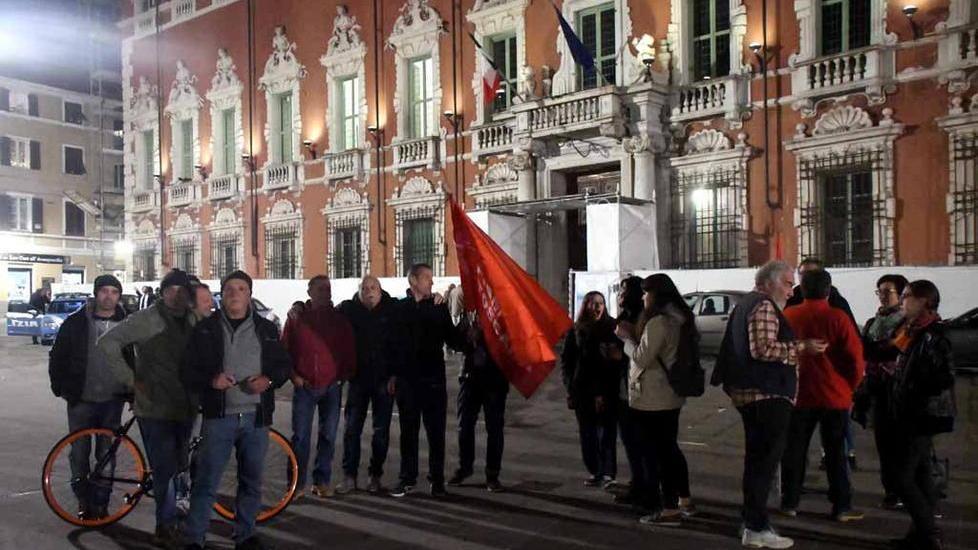 «Produzione a gonfie vele ma ci mandano a casa»