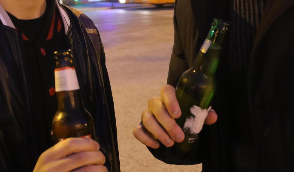 Vendita libera di alcol in centro: «Divieto utile, ma servono controlli» 