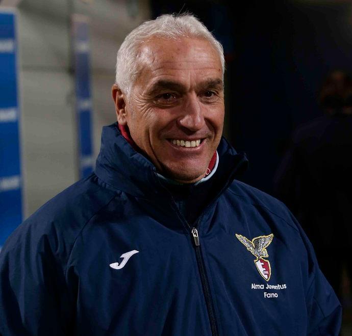 LA REGGIANA stende il fano