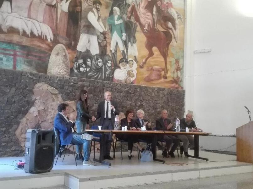 Thiesi premia Irene, la migliore studentessa 