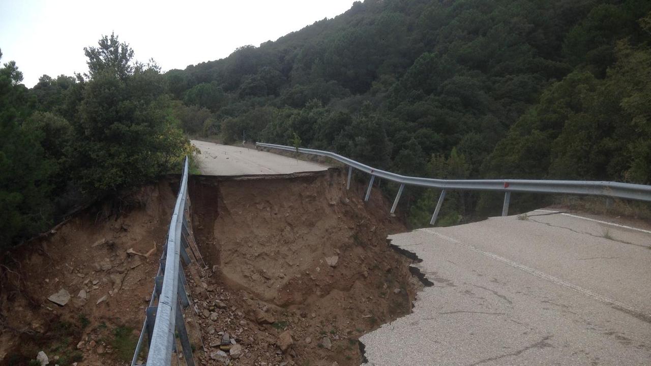 Monte Pino, petizione online per la strada