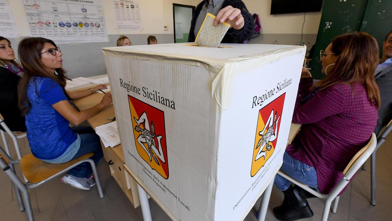 Seggi aperti in Sicilia per le elezioni regionali