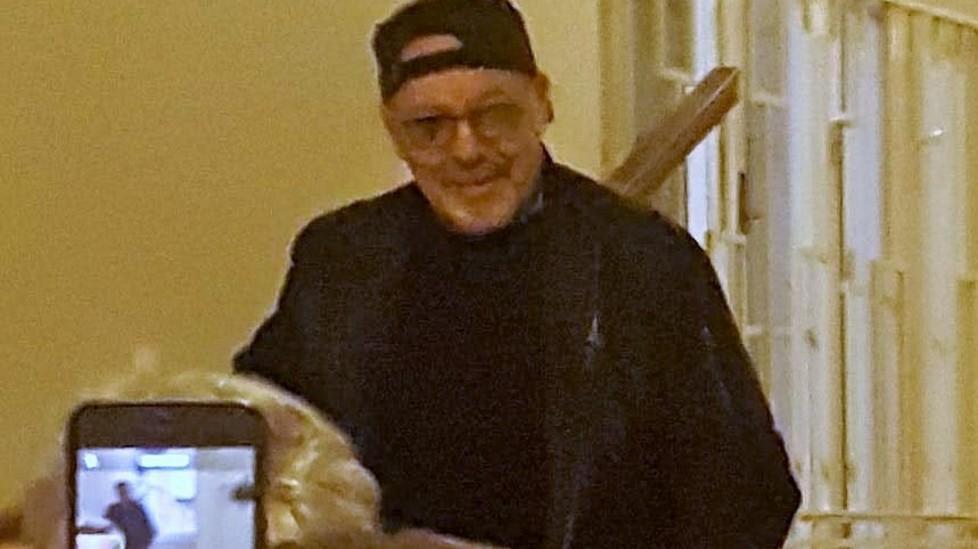 Blitz di Vasco Rossi a “Villa Pineta” assediata dai fan