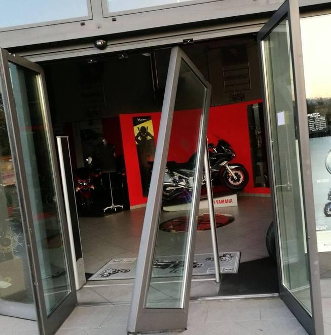 Razziate moto da Errezeta Bottino da 60mila euro 