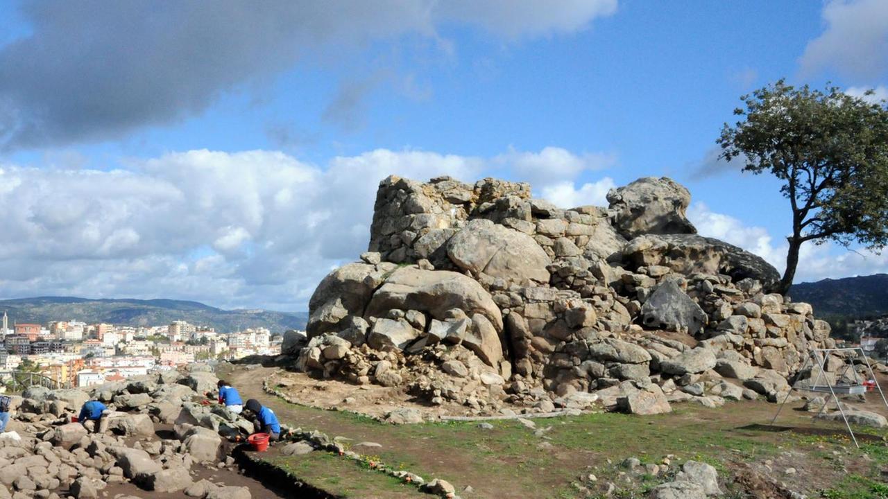 Tanca Manca: un percorso tra archeologia e natura