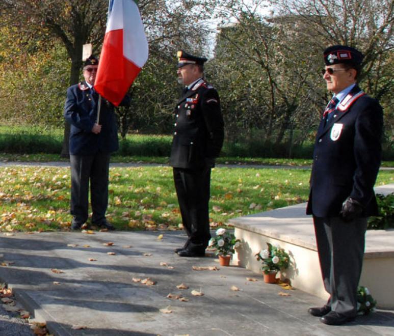 Anziani e bambini insieme per la memoria