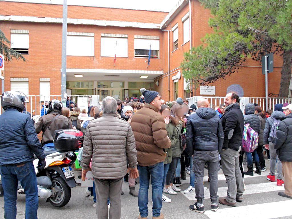 Alle medie Bartolena slitta l’uscita degli alunni coi genitori 