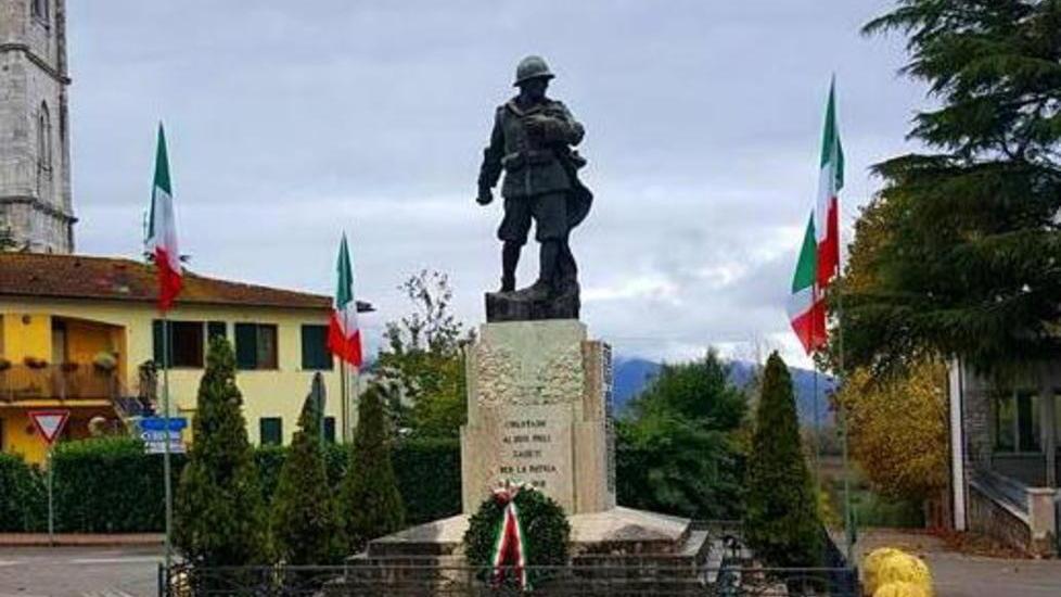 Caduti, restaurato monumento