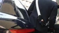 Arrestato mentre ruba sulle auto in sosta