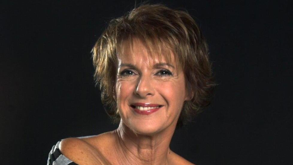 Lella Costa rilegge “La traviata”