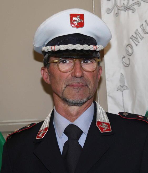 Automobilisti stangati, locali invece no