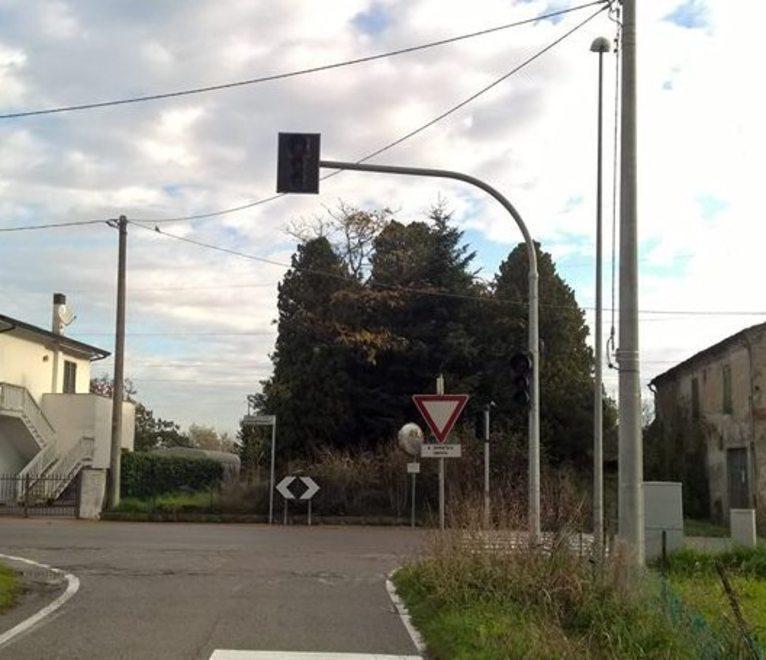 Il semaforo cambia location 