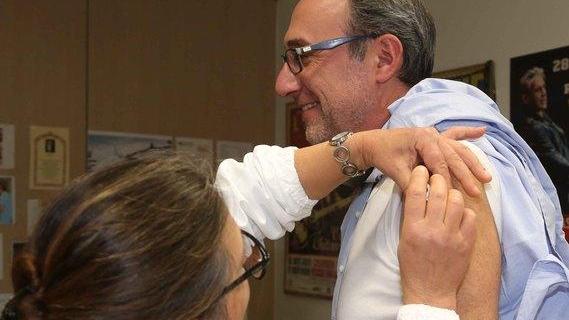 Vaccini, resistenza di medici e infermieri