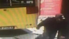 Carpi, sconto di pena ai vandali del bus