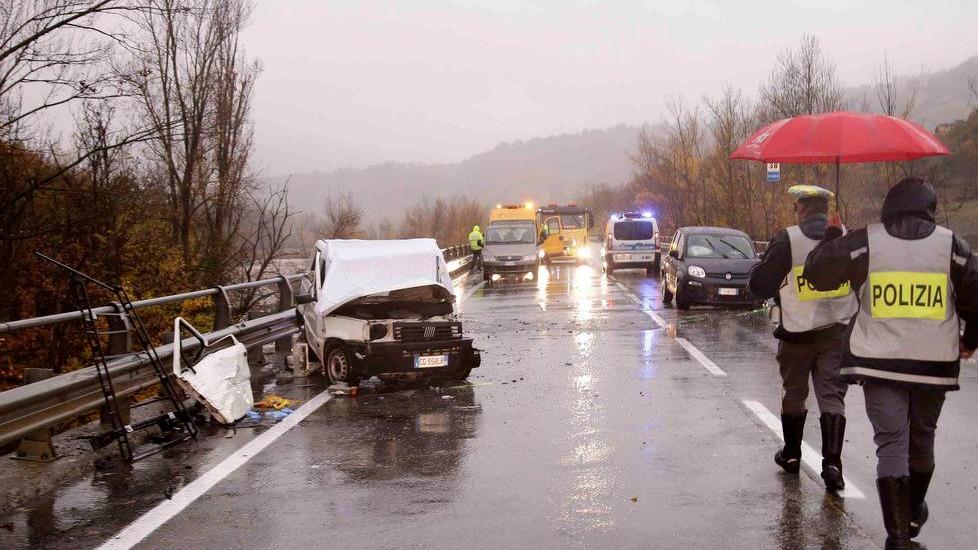 Incidente mortale a Baiso resta ferita una modenese