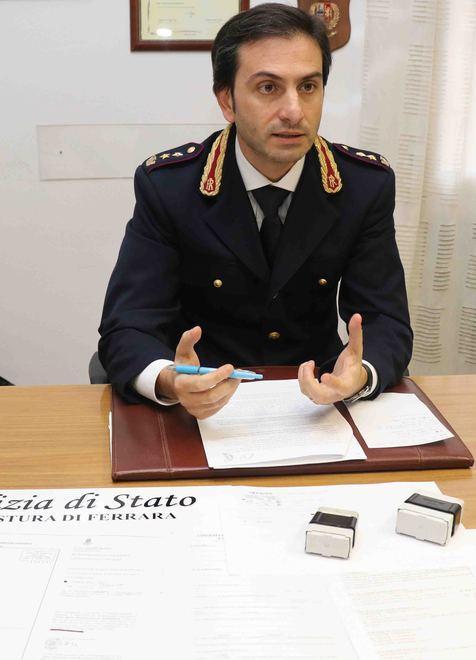 Documenti falsi per avere i permessi di soggiorno 