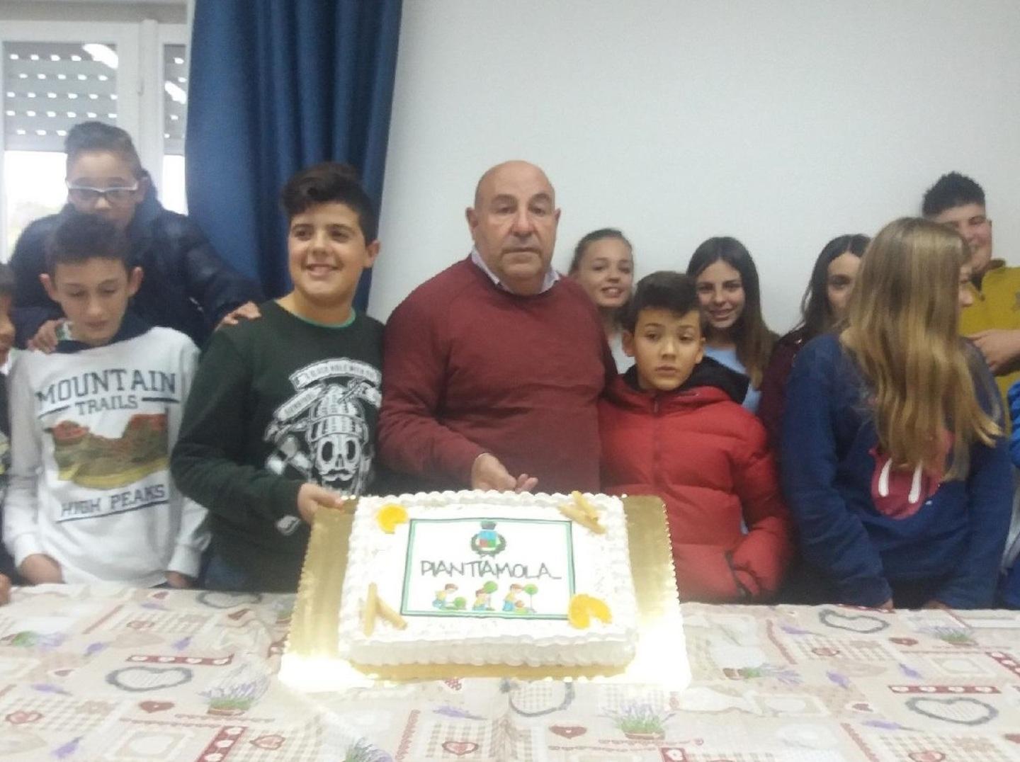 Laerru, giardinieri in erba a “Piantiamola” 