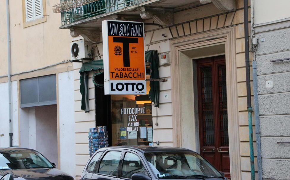 Picchiata e legata durante la rapina: «Credevo di morire» 