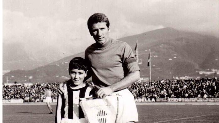 Sergio Castelletti e il giovane tifoso
