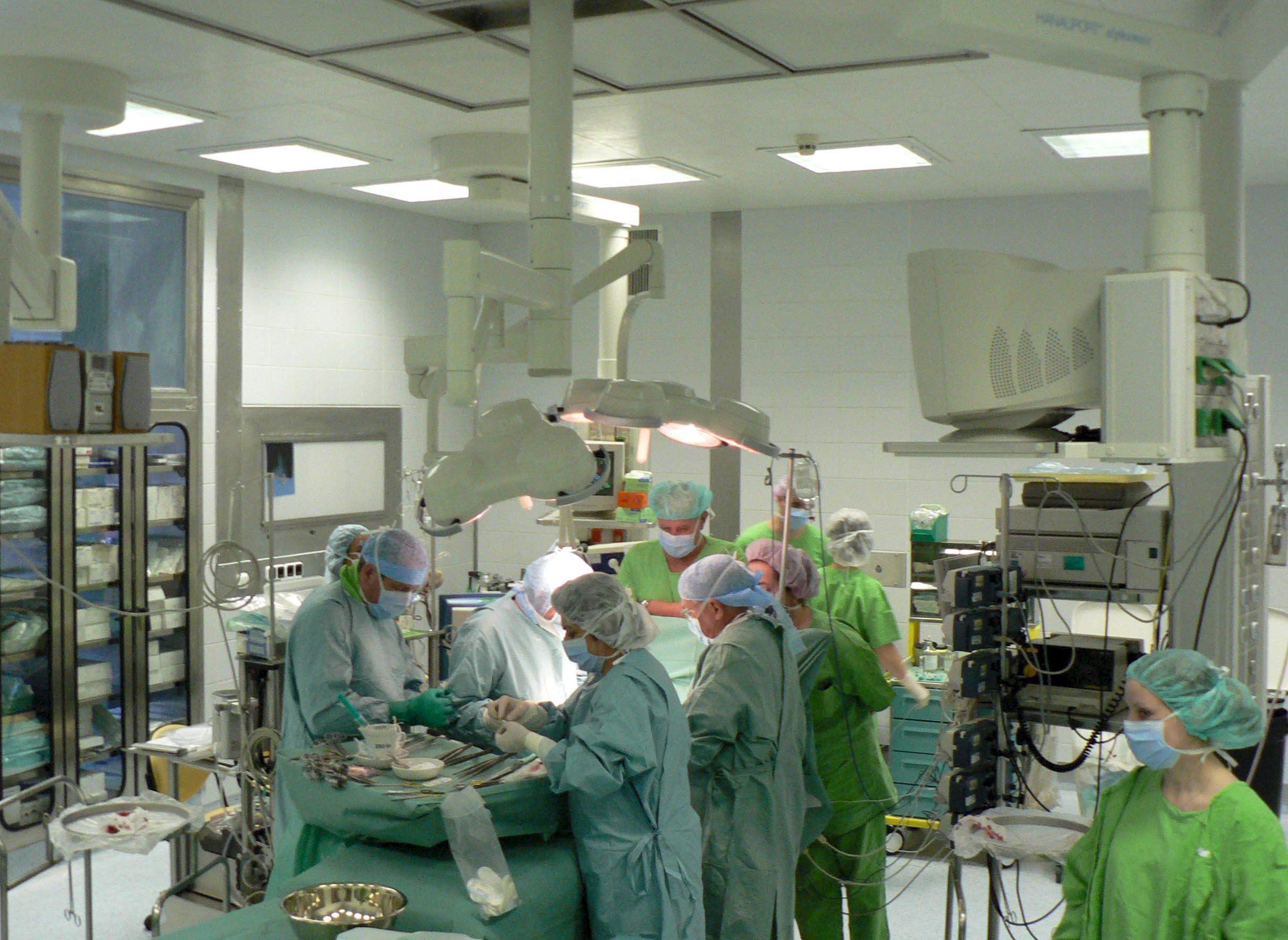 Una sala operatoria cardiologica (foto d'archivio)