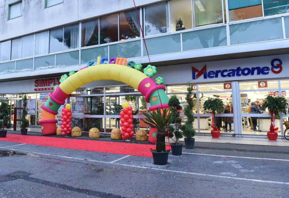 Una gestione cinese per l’ex market Conad «Aperti no stop» 