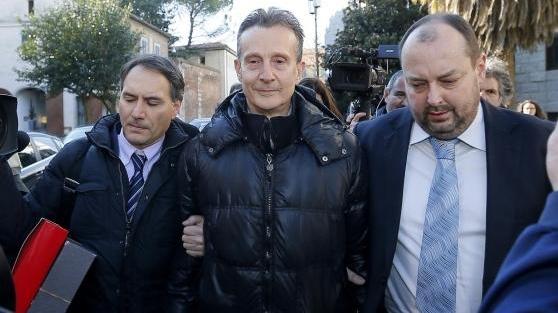 Antonio Logli tra i suoi legali