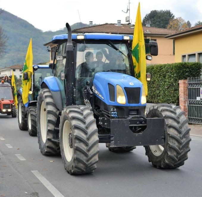 Alpini, festa e trattori a Fornoli 