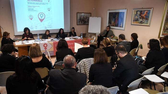 La riunione di Oristano sul progetto "Toponomastica al femminile" (foto Ansa)