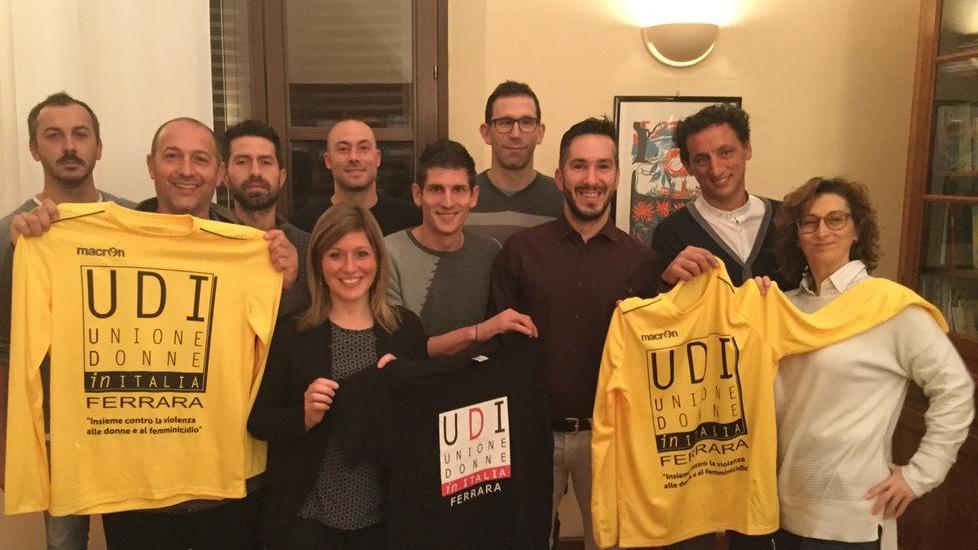 Violenza sulle donne La squadra Amatori al fianco dell’Udi