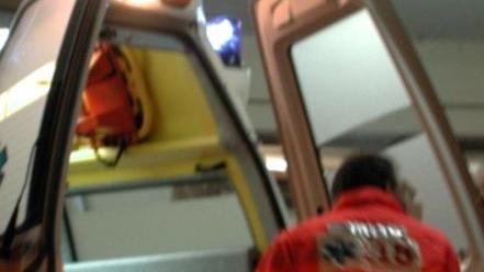Investito da un’auto sulle strisce pedonali muore un 81enne