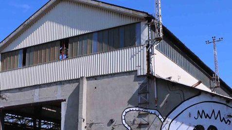 Officine Reggiane, il capannone 17 è a rischio crollo
