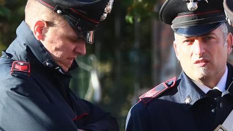 Scoppia la lite fuori dal bar Intervengono i carabinieri