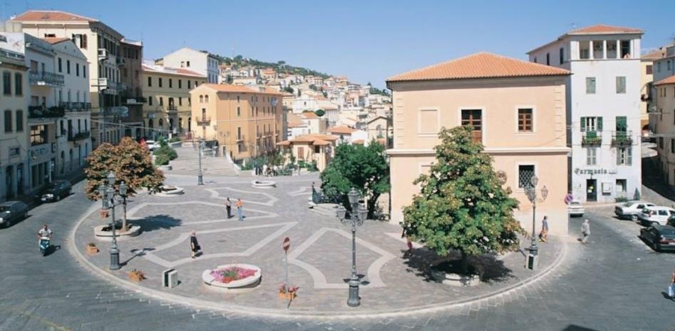 Il Comune cerca case per ospitare in centro 14 richiedenti asilo 