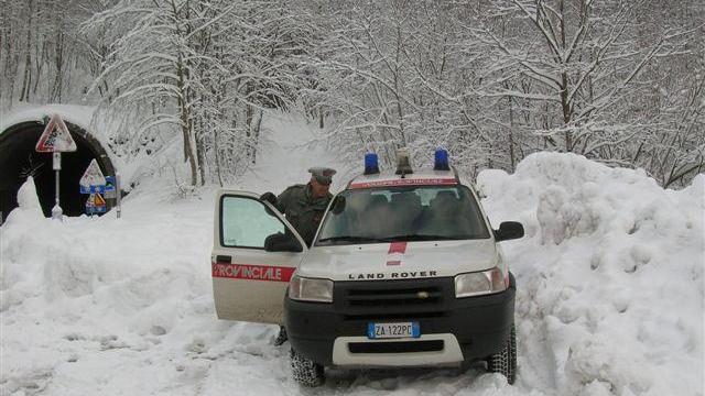 Fiocchi di neve in Valle del Serchio sopra i 600 metri
