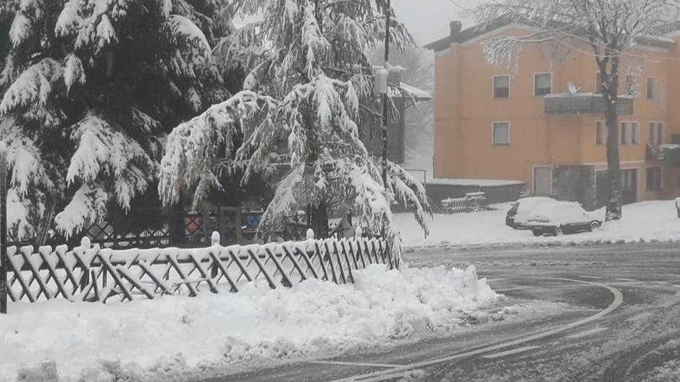 Arriva la neve anche in collina