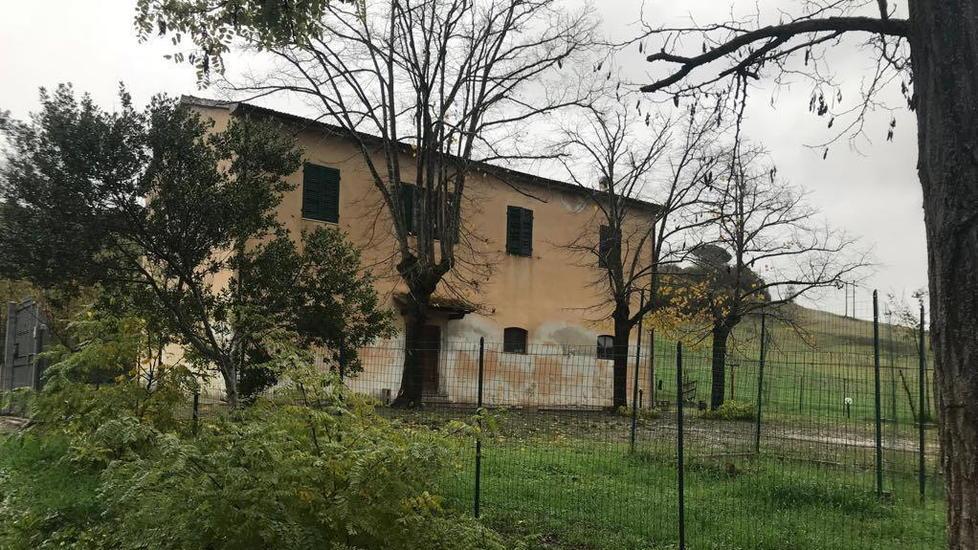 Migranti intossicati dal monossido nel centro gestito dalla Croce Rossa