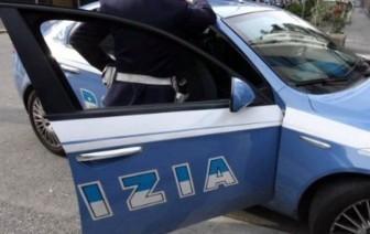 Salva la sorella dalle botte del padre 