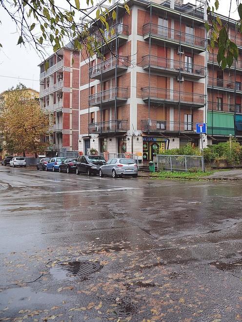 Seguita e borseggiata nel garage 