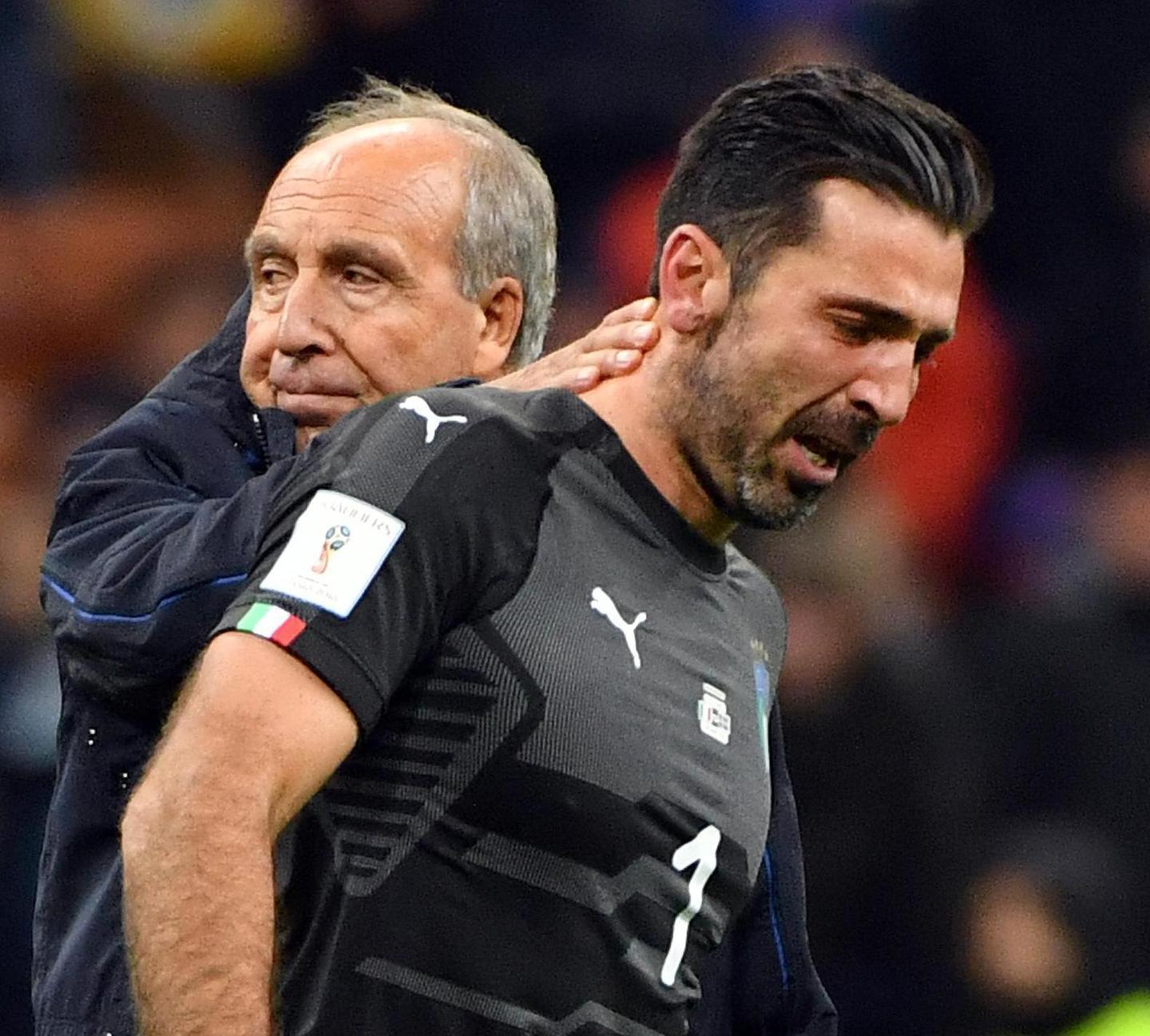 Buffon lascia in lacrime «Dispiace per il Paese» 