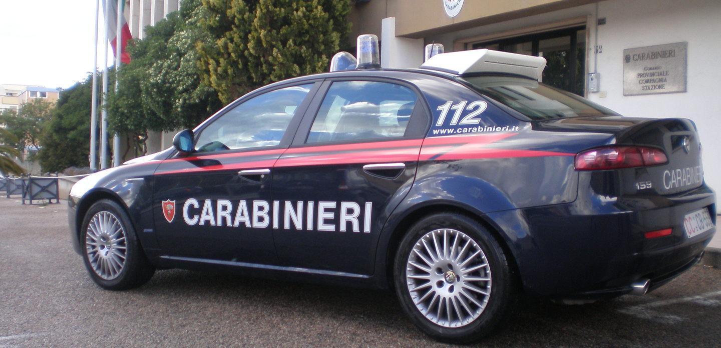 Spaccia droga a un minore ai giardini pubblici: arrestato