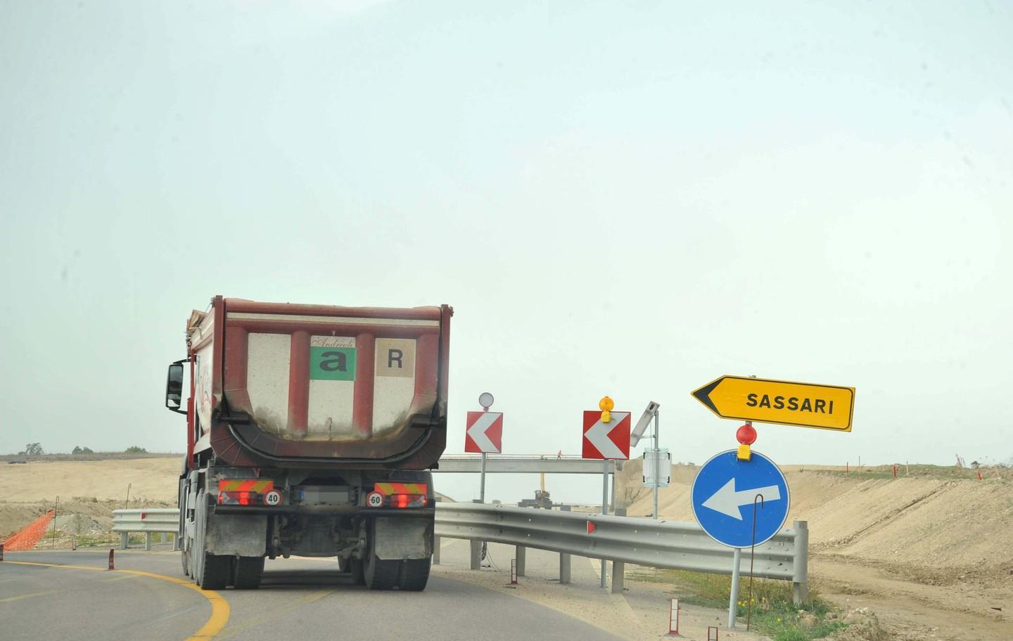Cantieri e operai fermi Sassari-Olbia, è allarme 