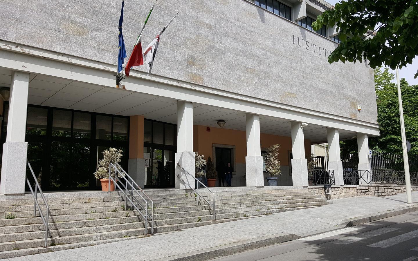 Abbanoa: ingiunzioni legittime 