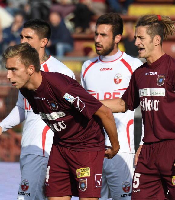 Pontedera al lavoro con la testa al Monza 
