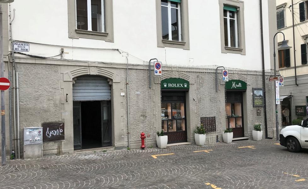 La gioielleria Mirolli si allarga Da primavera nuovo ingresso