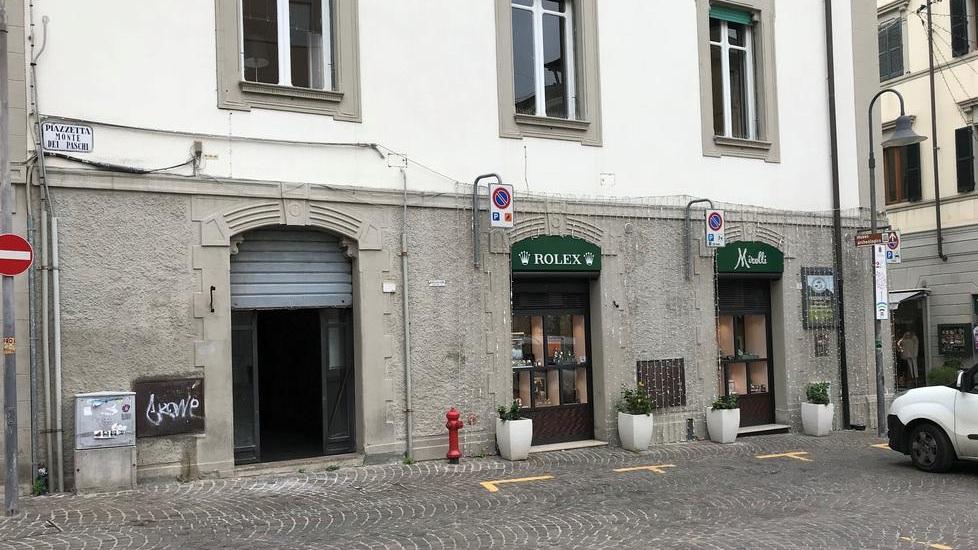 La gioielleria Mirolli si allarga Da primavera nuovo ingresso