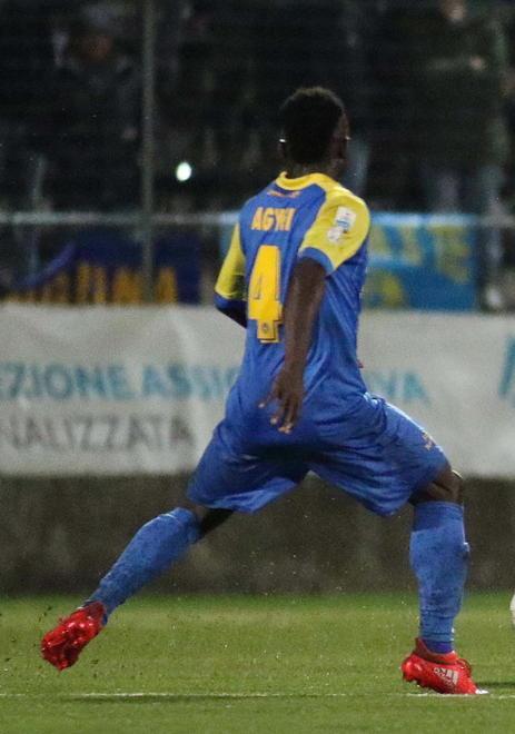 Carrarese, ansia per Agyei Forse l’infortunio è serio 